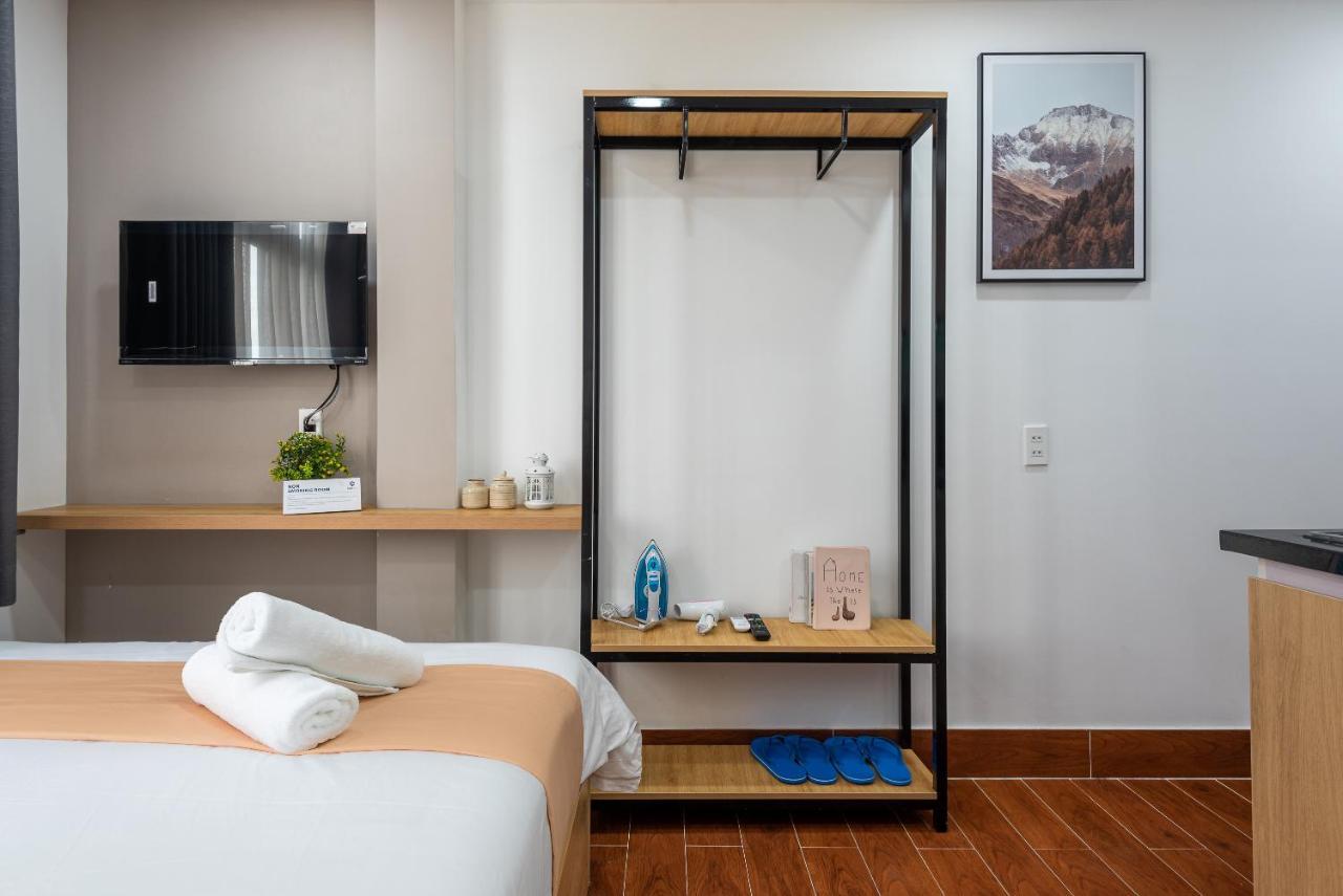 Cozrum Homes - Oriental House ホーチミン市 エクステリア 写真