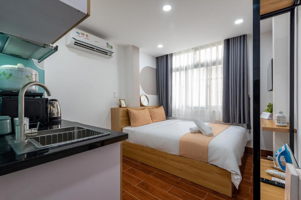Cozrum Homes - Oriental House ホーチミン市 エクステリア 写真